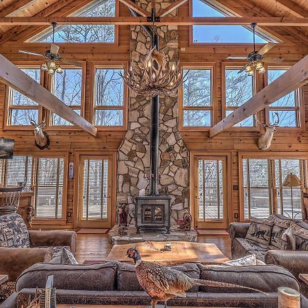 Blue Ridge Bliss- Spacious Cabin, Pets, Hot Tub! Bagian luar foto