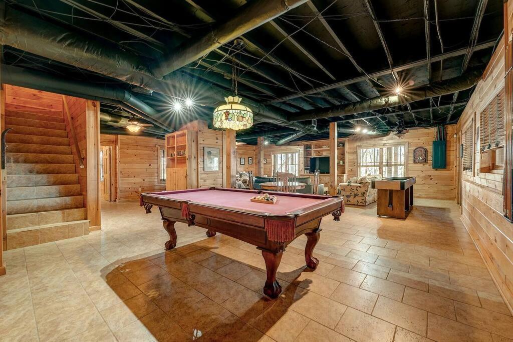Blue Ridge Bliss- Spacious Cabin, Pets, Hot Tub! Bagian luar foto