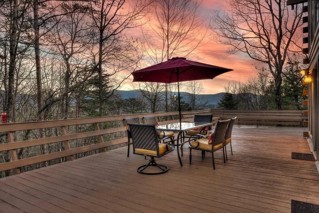Blue Ridge Bliss- Spacious Cabin, Pets, Hot Tub! Bagian luar foto