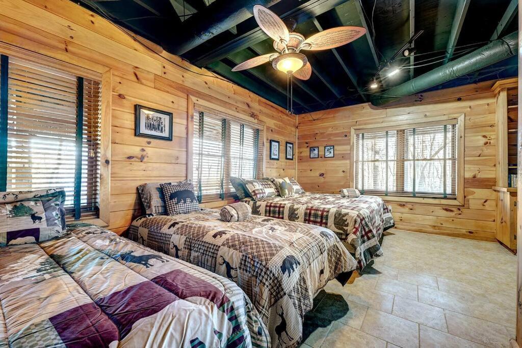 Blue Ridge Bliss- Spacious Cabin, Pets, Hot Tub! Bagian luar foto