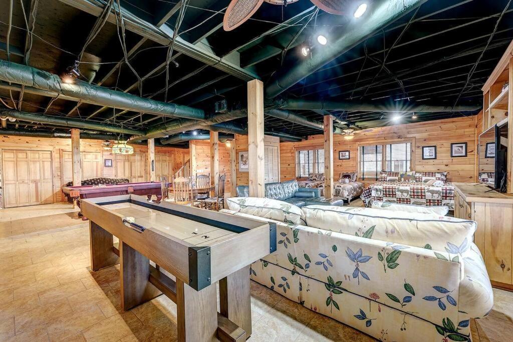 Blue Ridge Bliss- Spacious Cabin, Pets, Hot Tub! Bagian luar foto