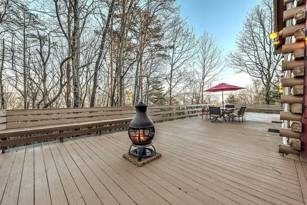 Blue Ridge Bliss- Spacious Cabin, Pets, Hot Tub! Bagian luar foto