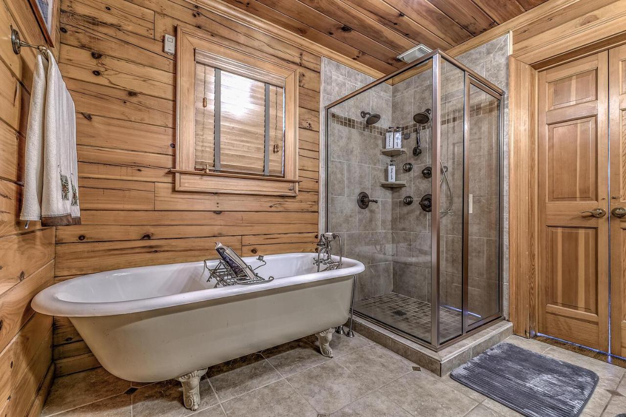 Blue Ridge Bliss- Spacious Cabin, Pets, Hot Tub! Bagian luar foto